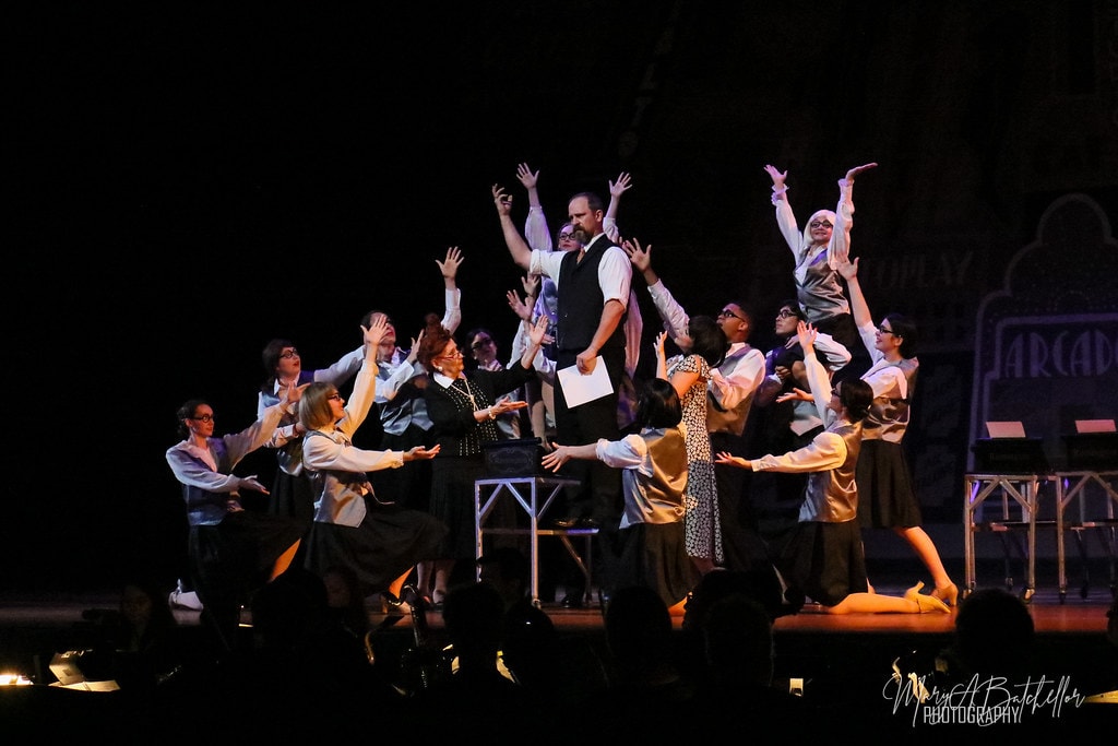 Thoroughly Modern Millie — the full cast performs a musical number together